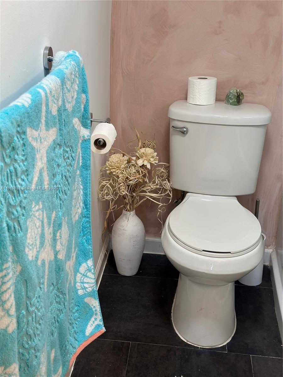 APOLLO CONDO - Residential