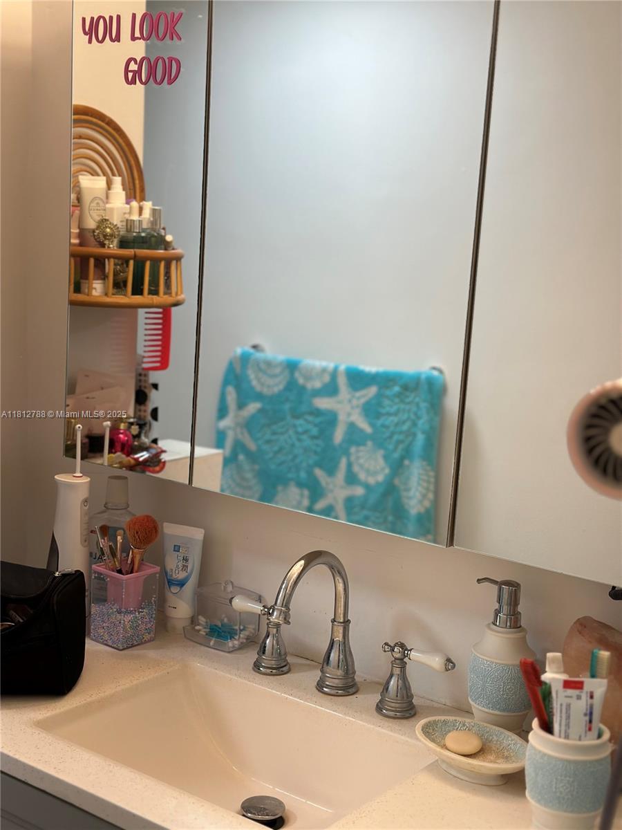 APOLLO CONDO - Residential