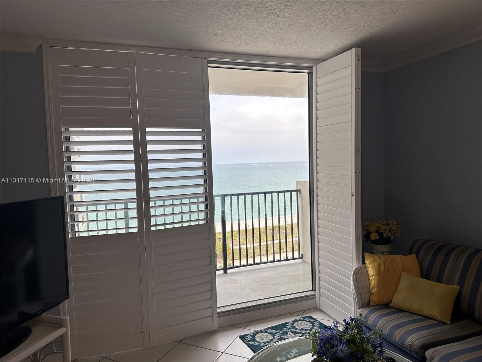 MANATEE CONDO - Residential Lease