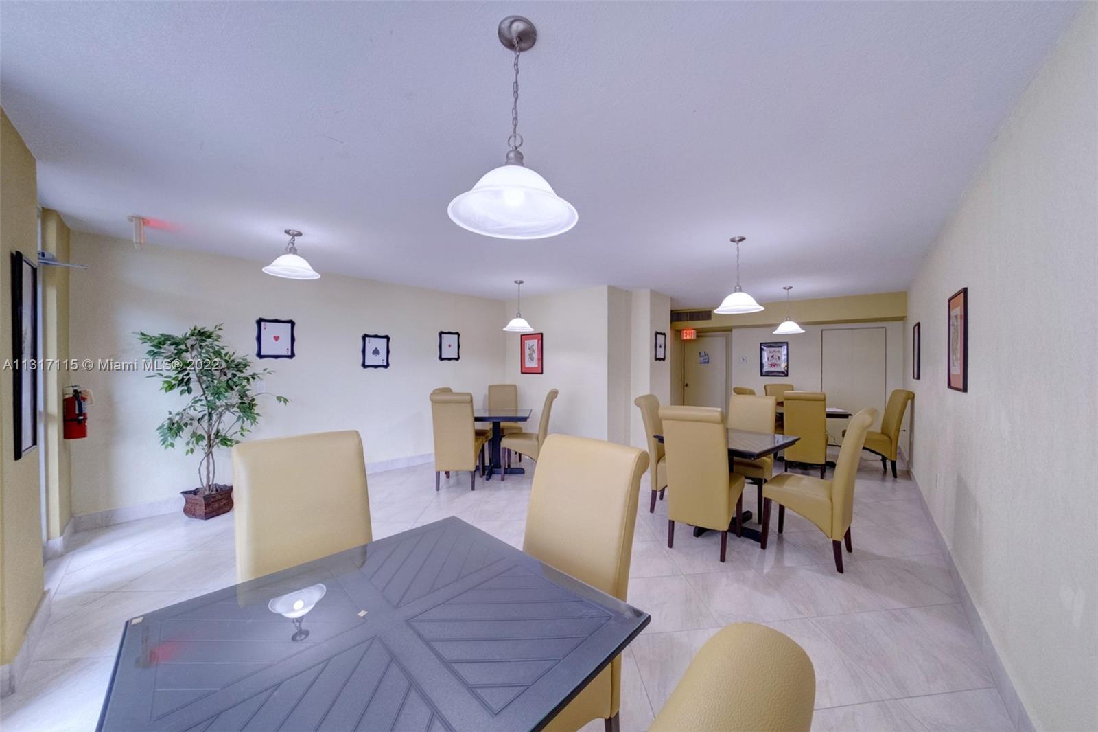 MANATEE CONDO - Residential Lease