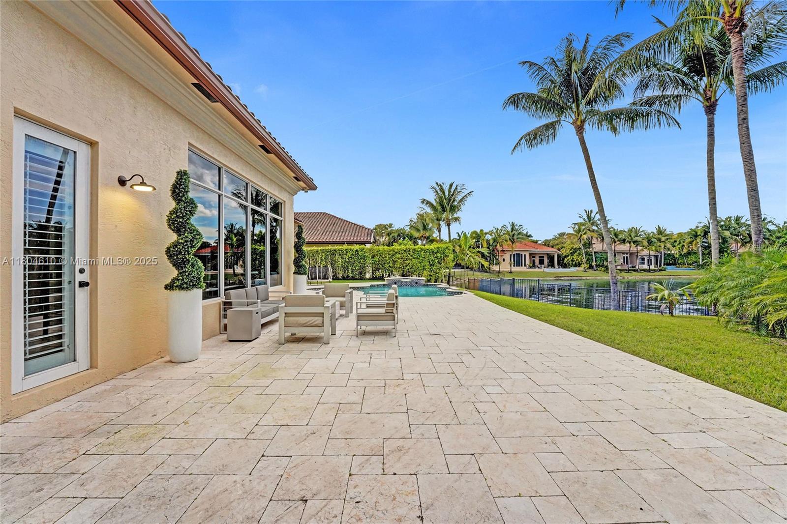 HAWKS LANDING - Residential