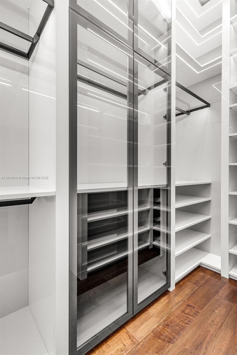 HAWKS LANDING - Residential