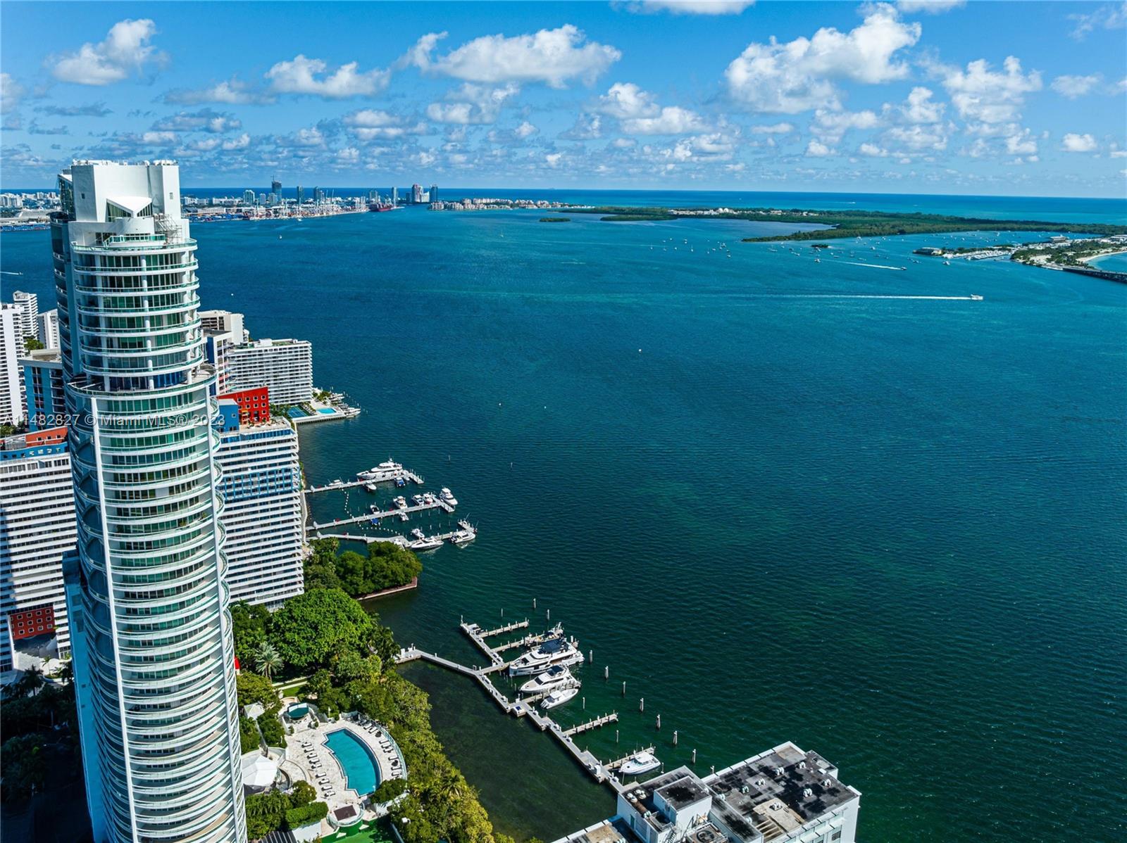 SANTA MARIA CONDO - Residential