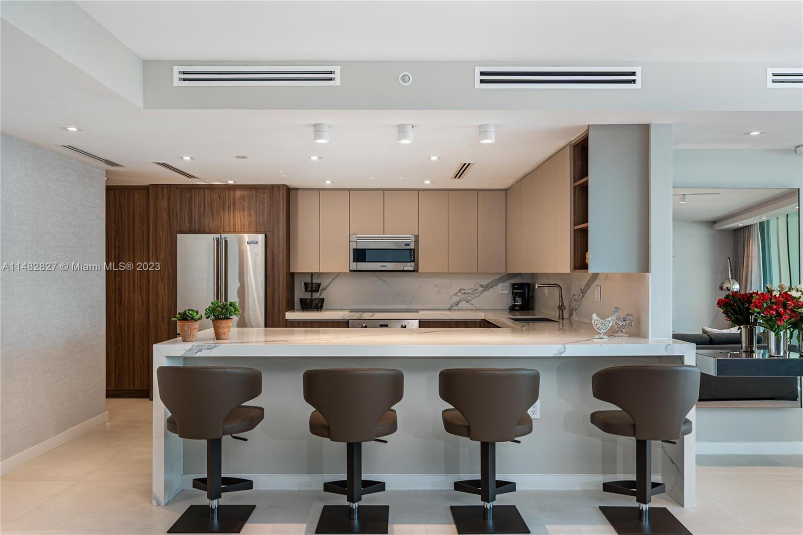 SANTA MARIA CONDO - Residential