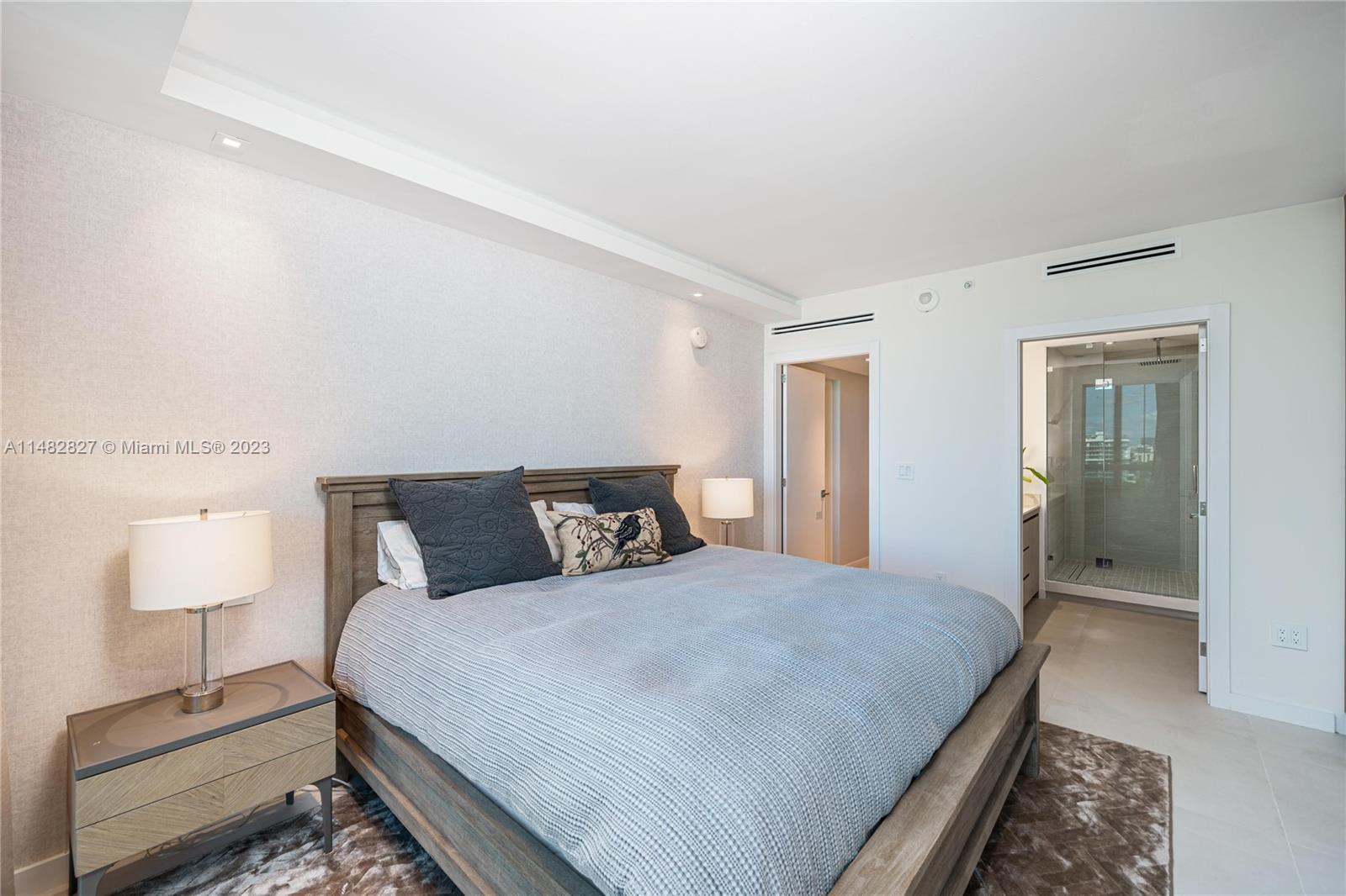 SANTA MARIA CONDO - Residential