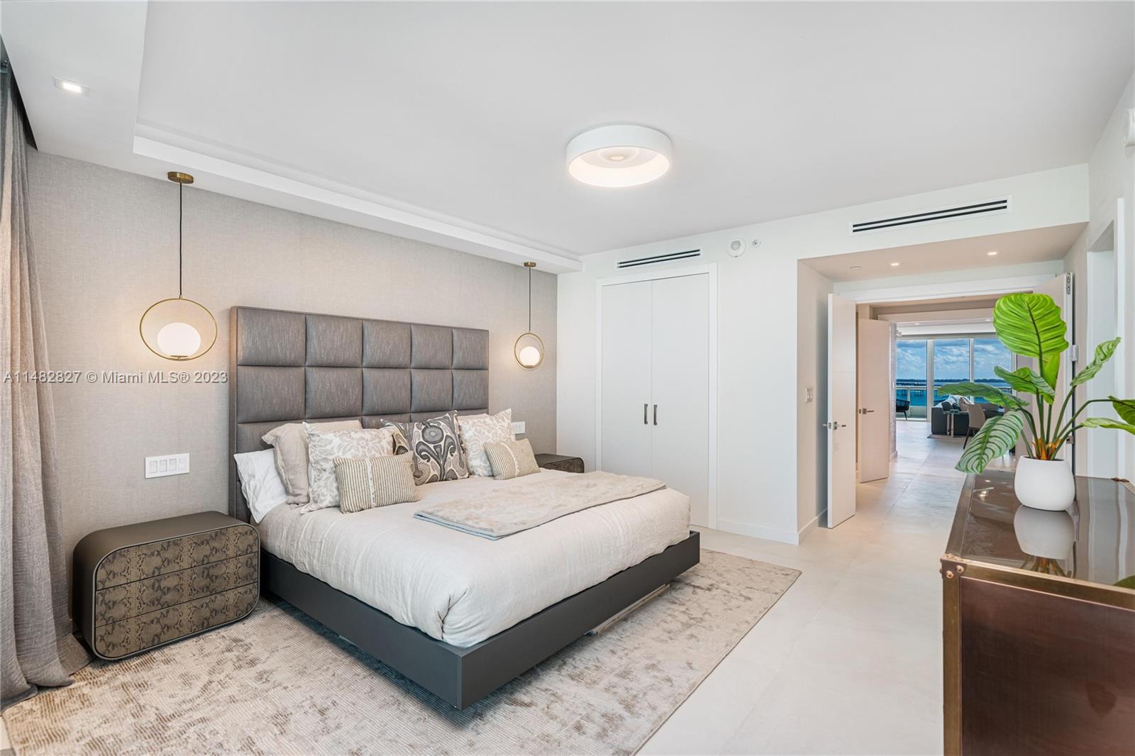 SANTA MARIA CONDO - Residential