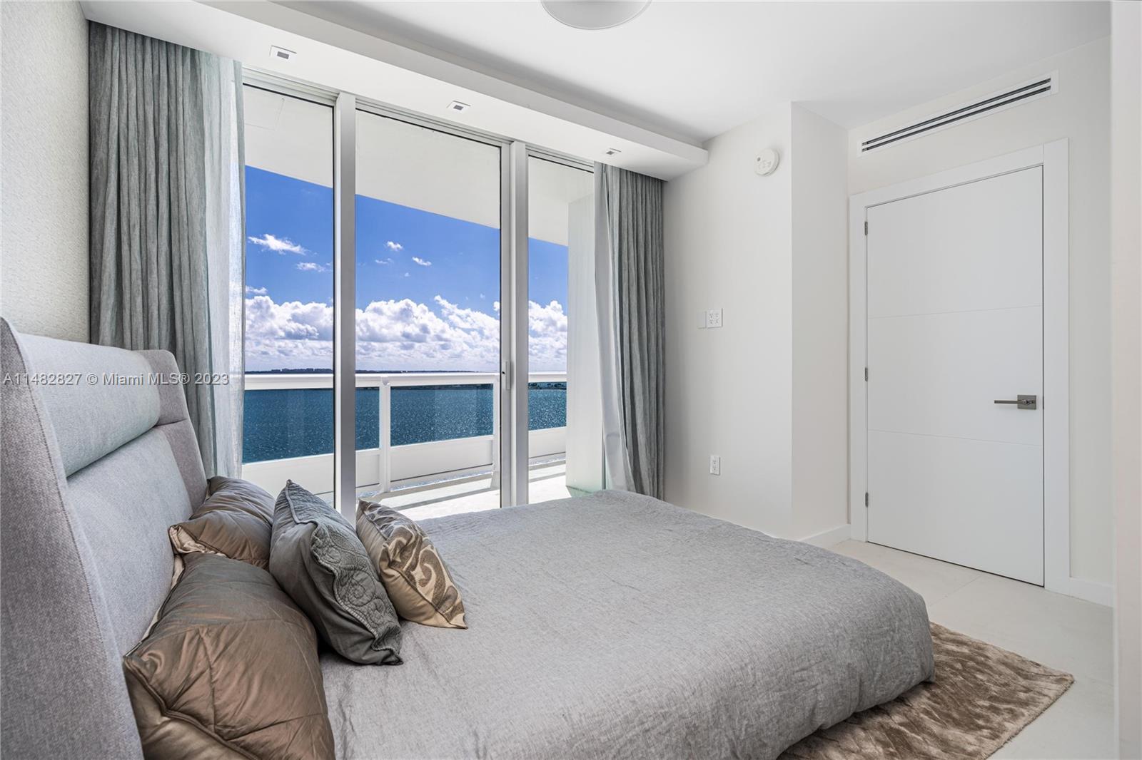 SANTA MARIA CONDO - Residential