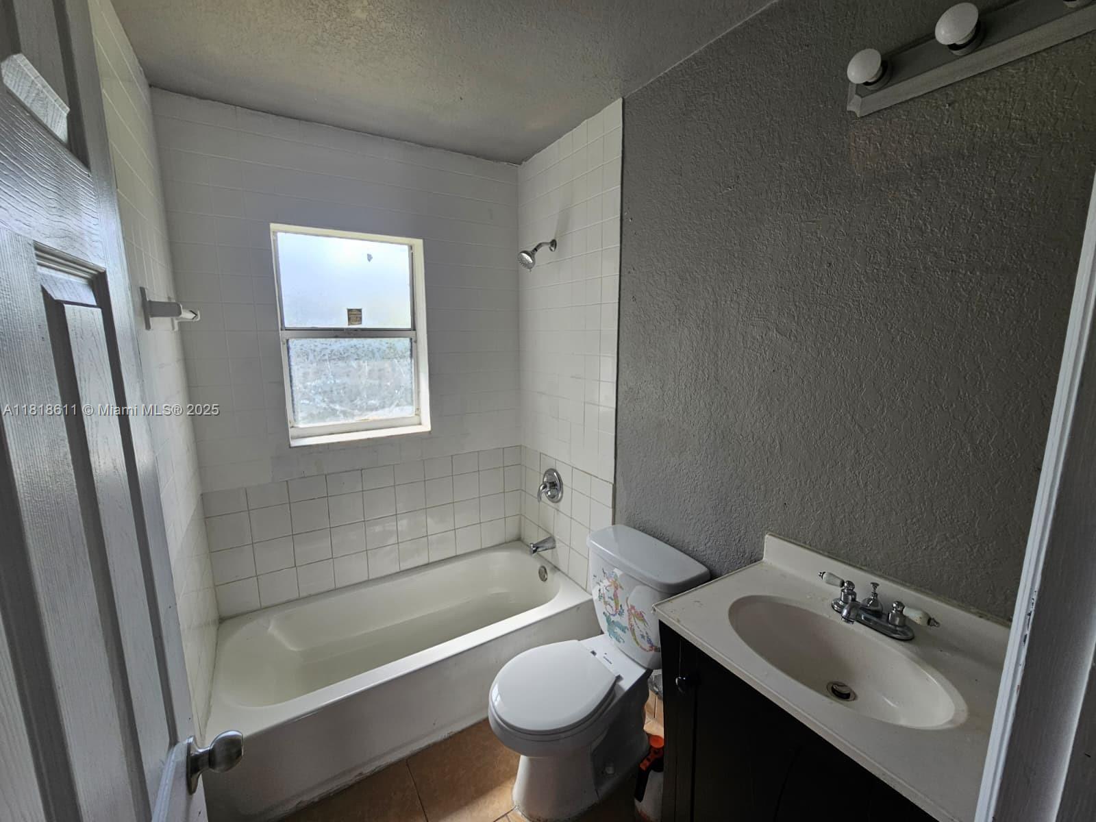 LAUDERDALE HOMESITES - Residential