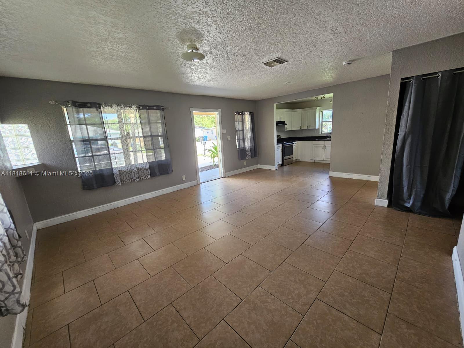 LAUDERDALE HOMESITES - Residential