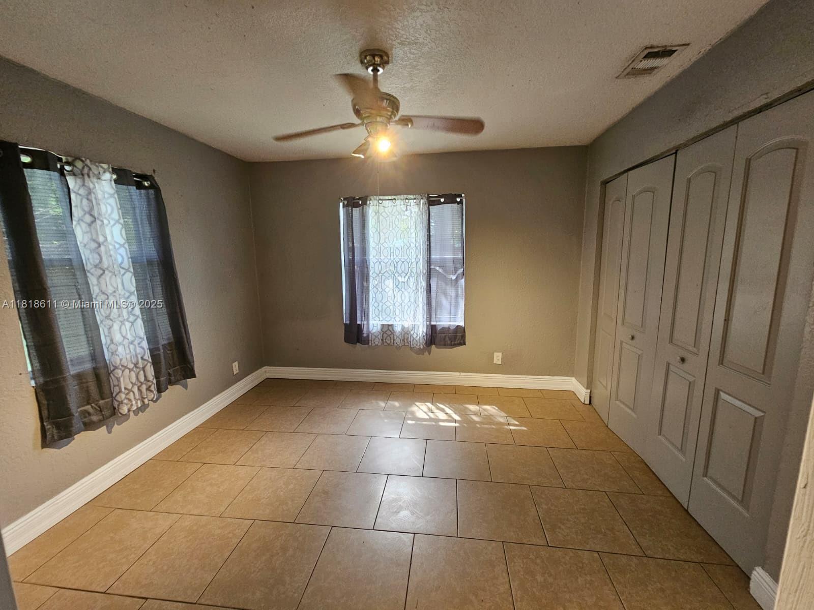 LAUDERDALE HOMESITES - Residential