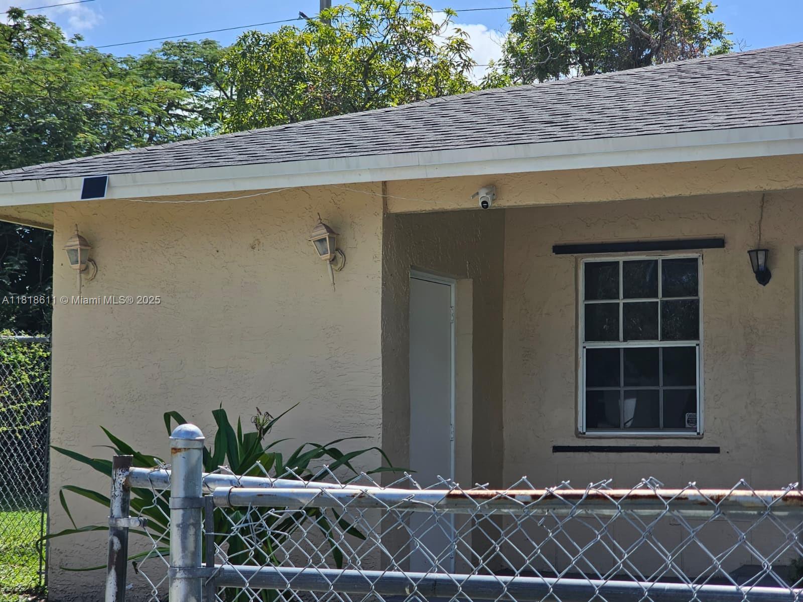 LAUDERDALE HOMESITES - Residential