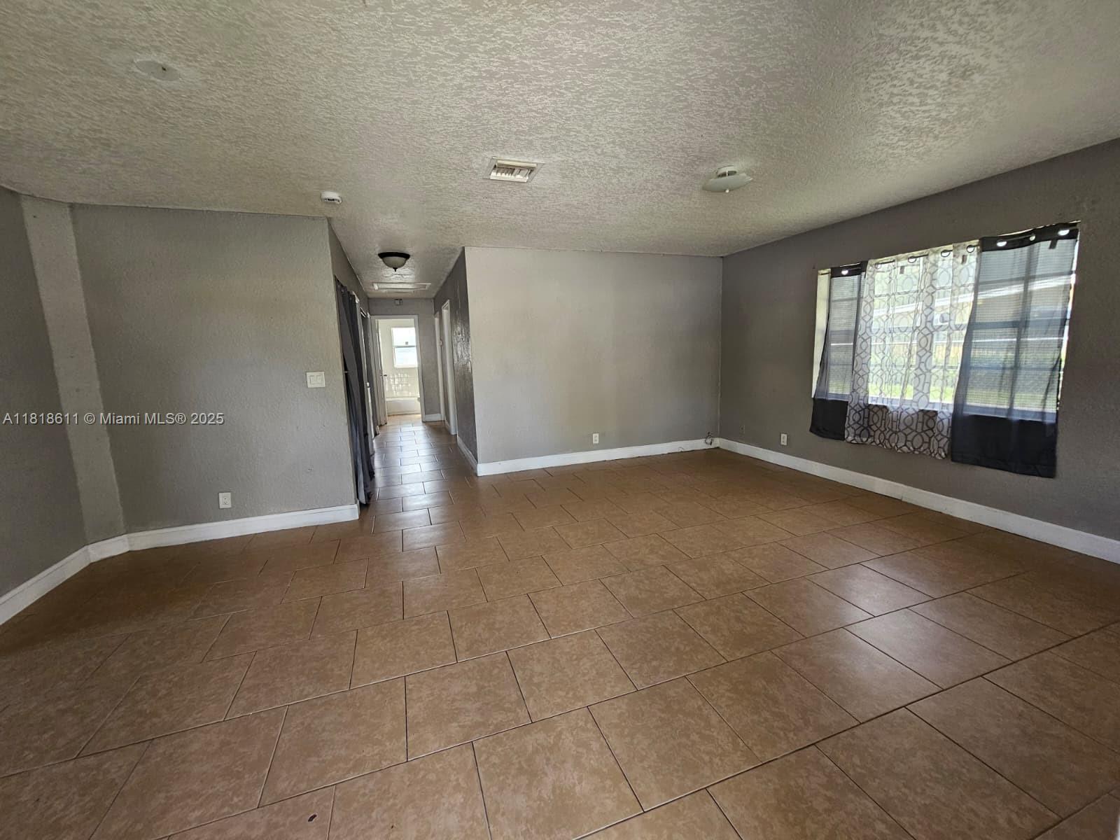 LAUDERDALE HOMESITES - Residential