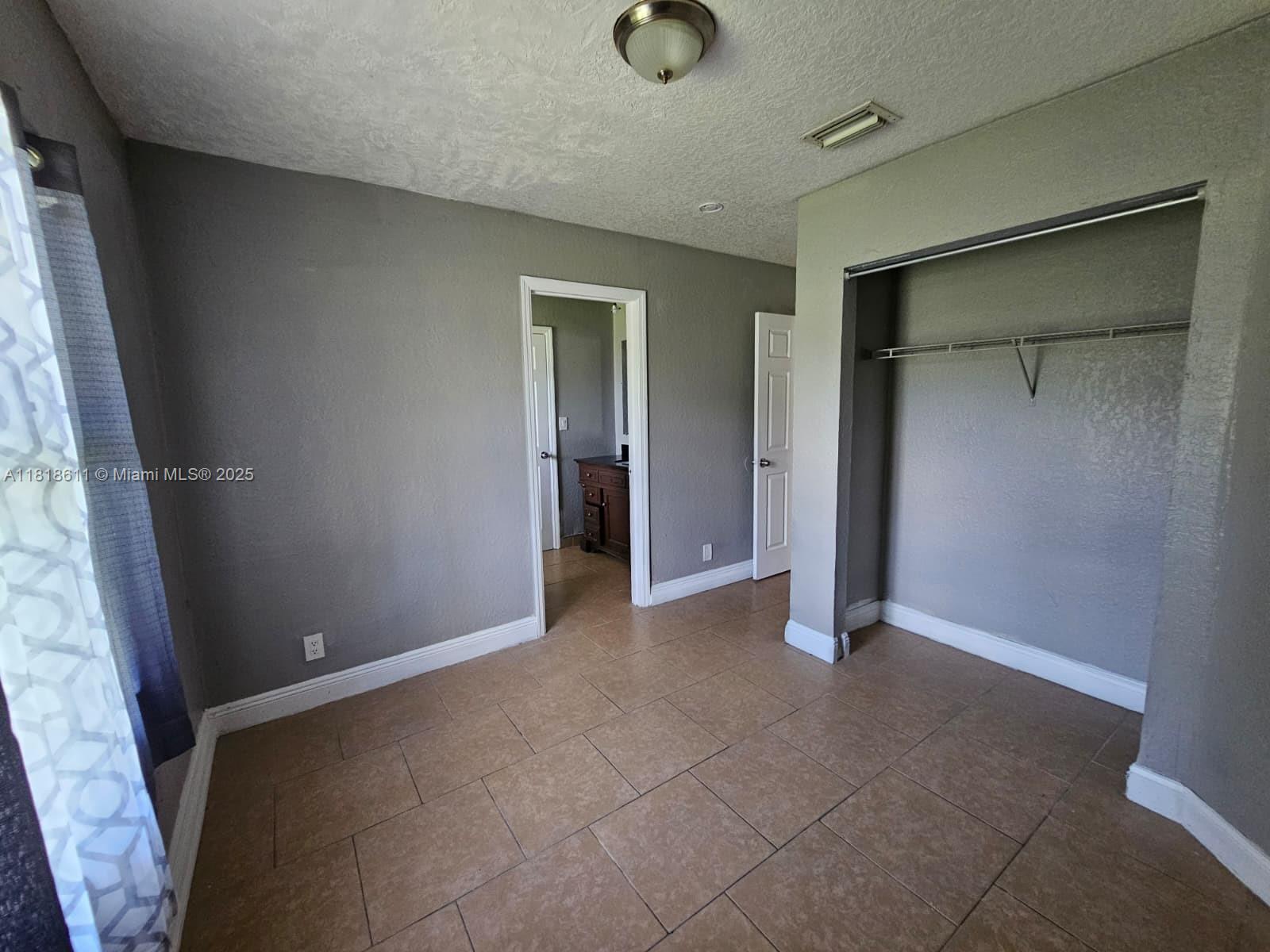 LAUDERDALE HOMESITES - Residential