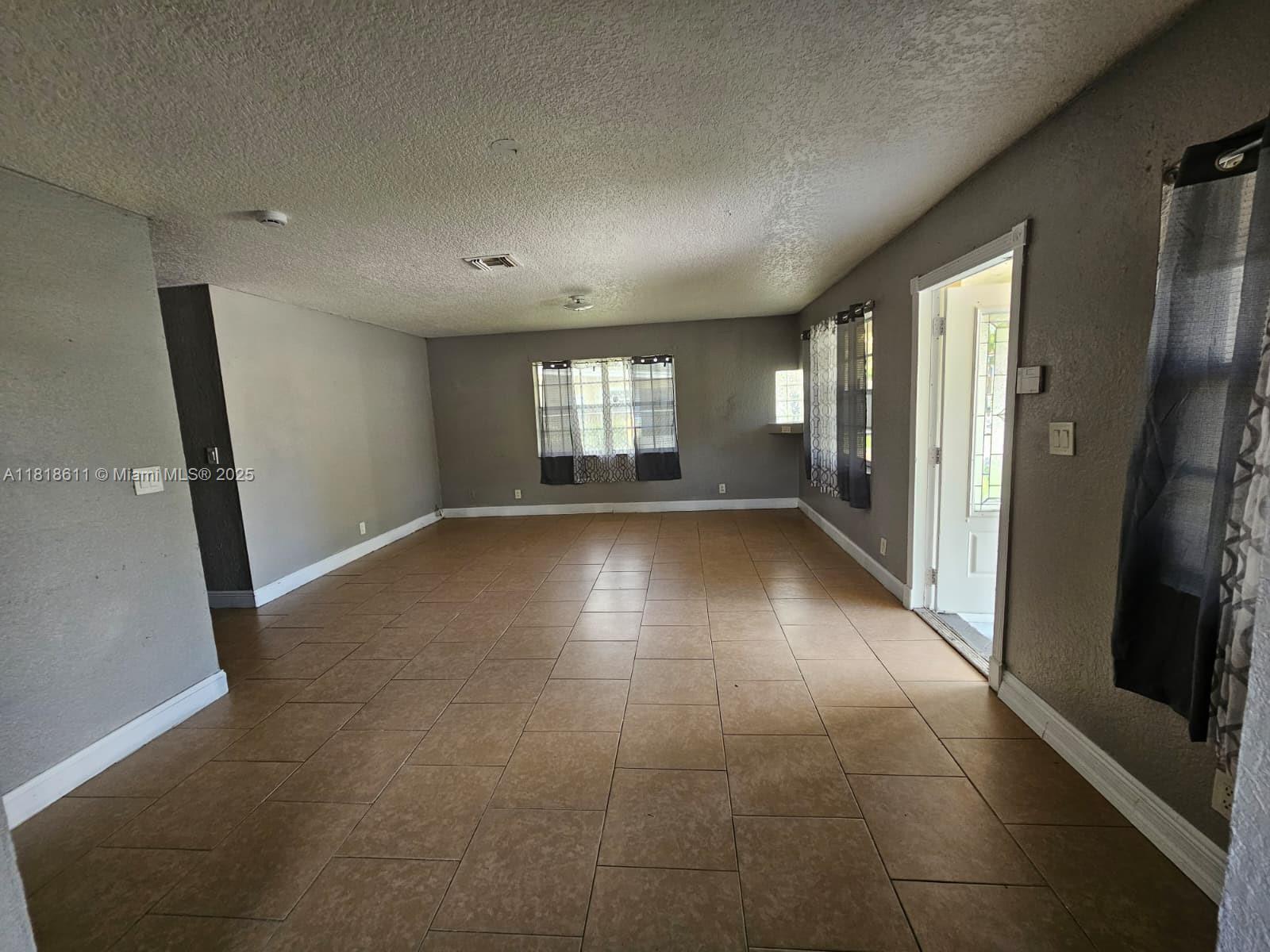 LAUDERDALE HOMESITES - Residential