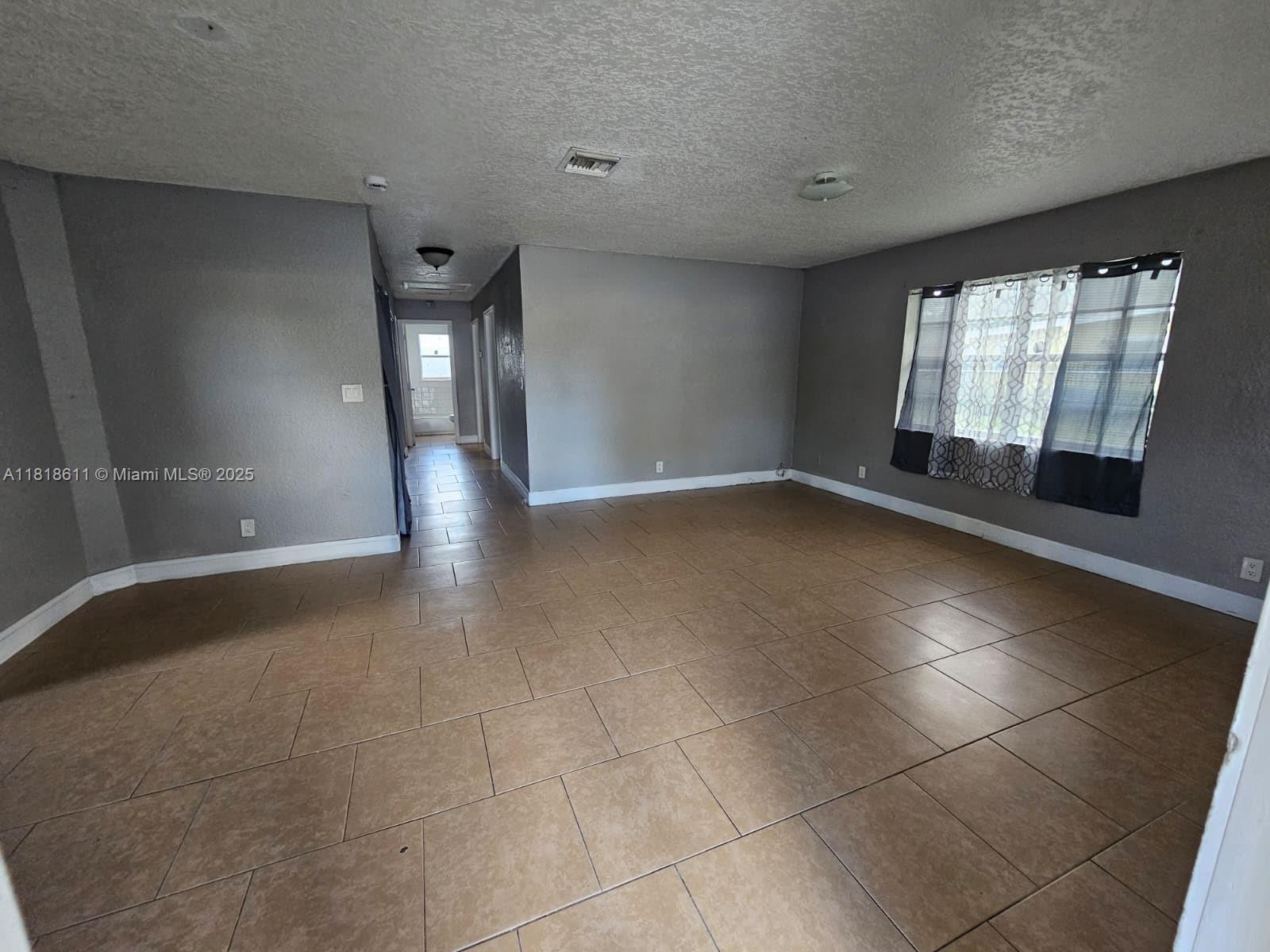 LAUDERDALE HOMESITES - Residential