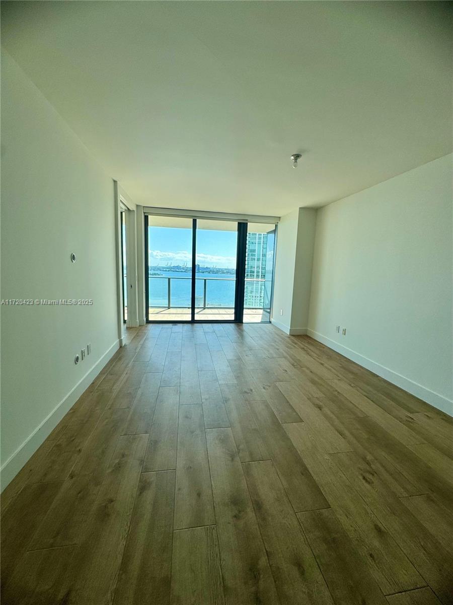 650 NE 32 street 1805