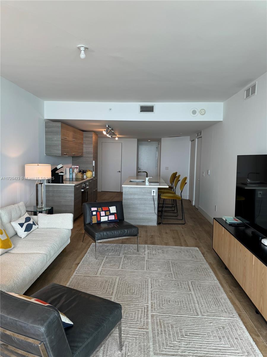 650 NE 32 street 1805