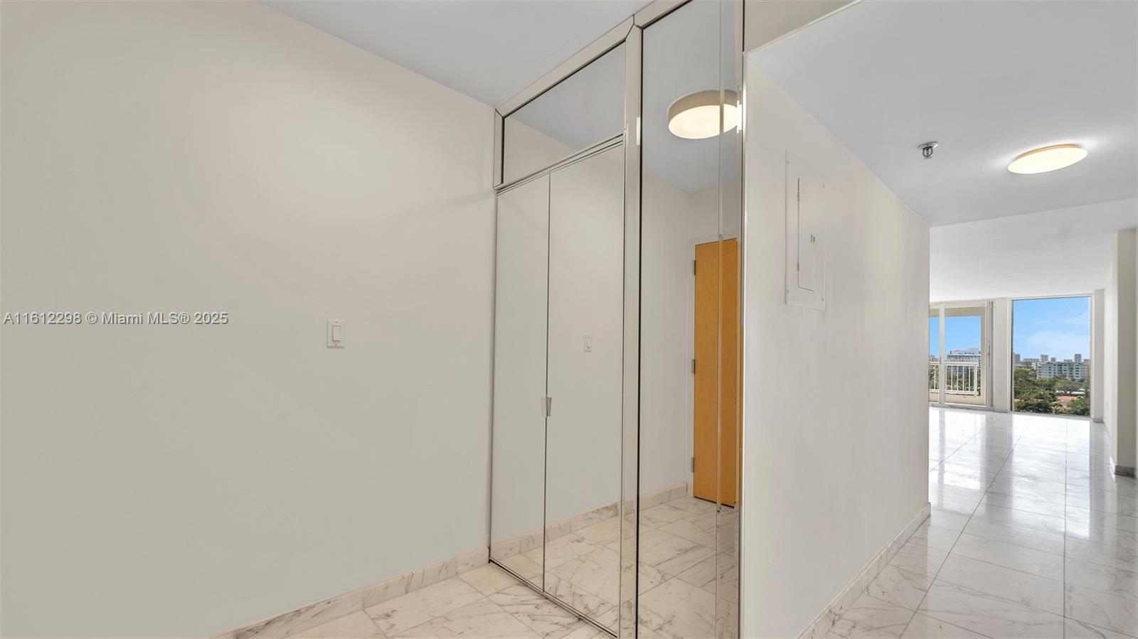 9341 Collins Ave 707