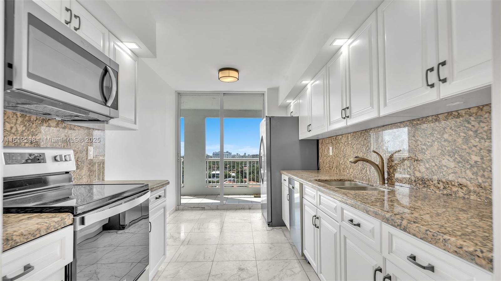 9341 Collins Ave 707