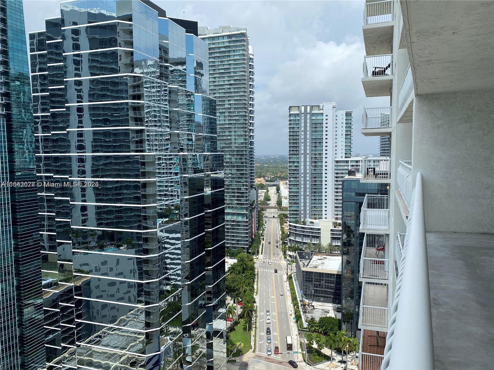 1200 Brickell Bay Dr 3119
