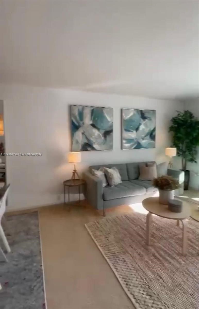 THE CLUB AT BRICKELL BAY - Residential