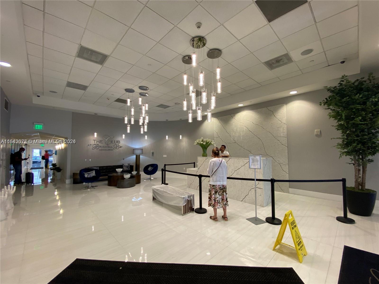 1200 Brickell Bay Dr 3119