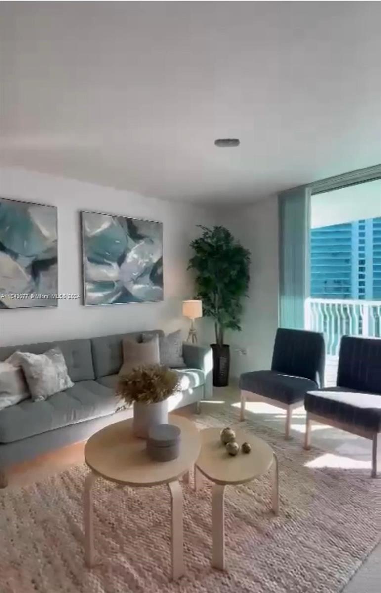 THE CLUB AT BRICKELL BAY - Residential
