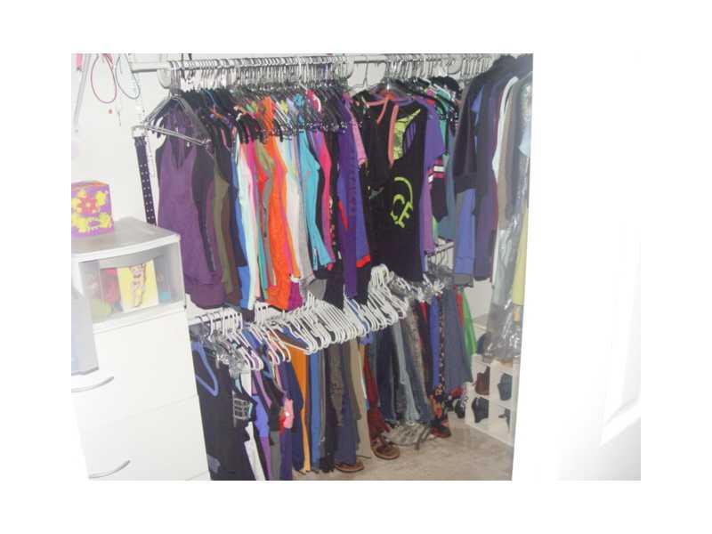 HERON BAY SOUTH 167-44 B - Residential