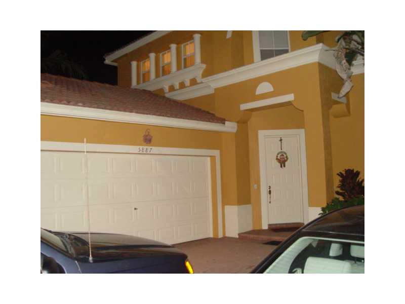 HERON BAY SOUTH 167-44 B - Residential