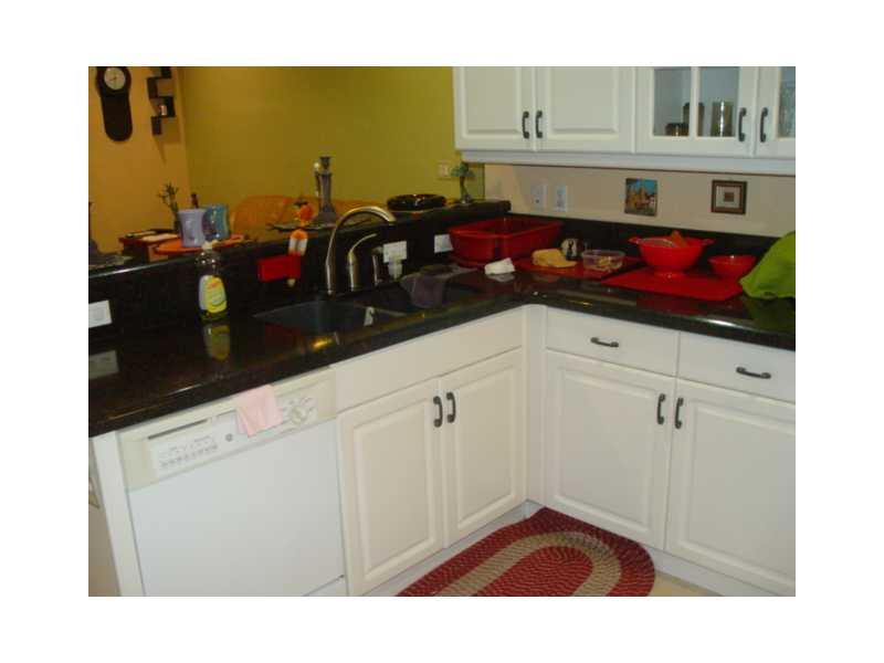 HERON BAY SOUTH 167-44 B - Residential