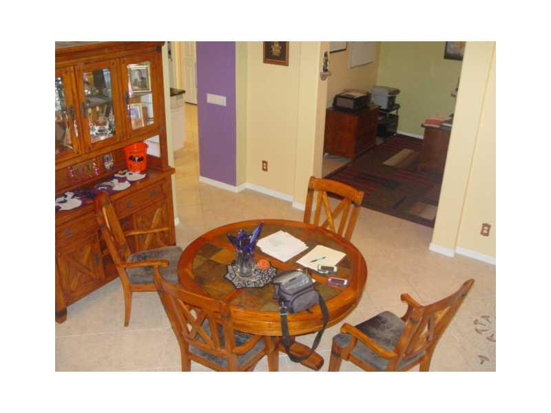 HERON BAY SOUTH 167-44 B - Residential