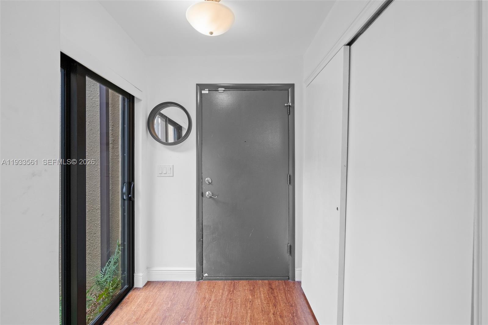 SKY LAKE VILLAS FIRST ADD - Residential