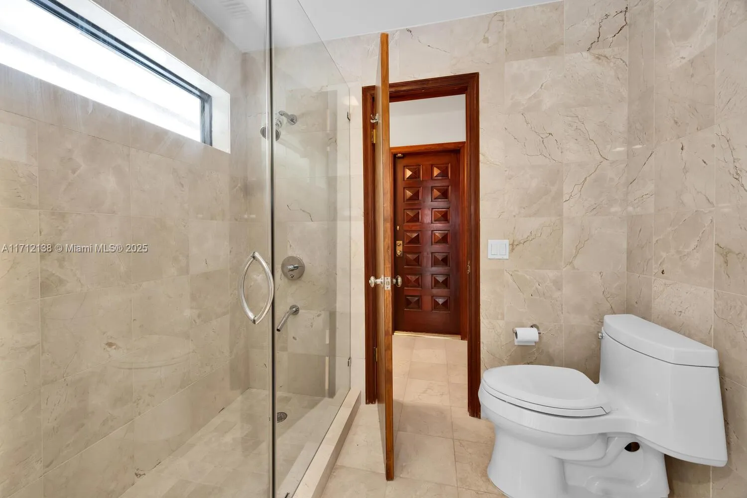 Miami, Florida 33143, United States, 5 Bedrooms Bedrooms, ,4 BathroomsBathrooms,Residential,Pending,23390