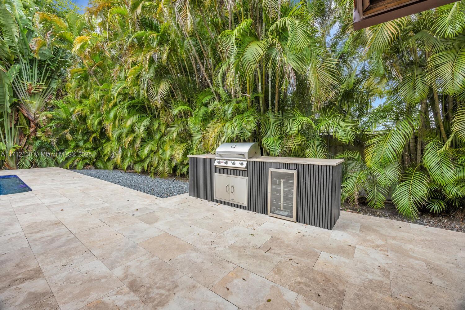 CATALINA PINES - Residential