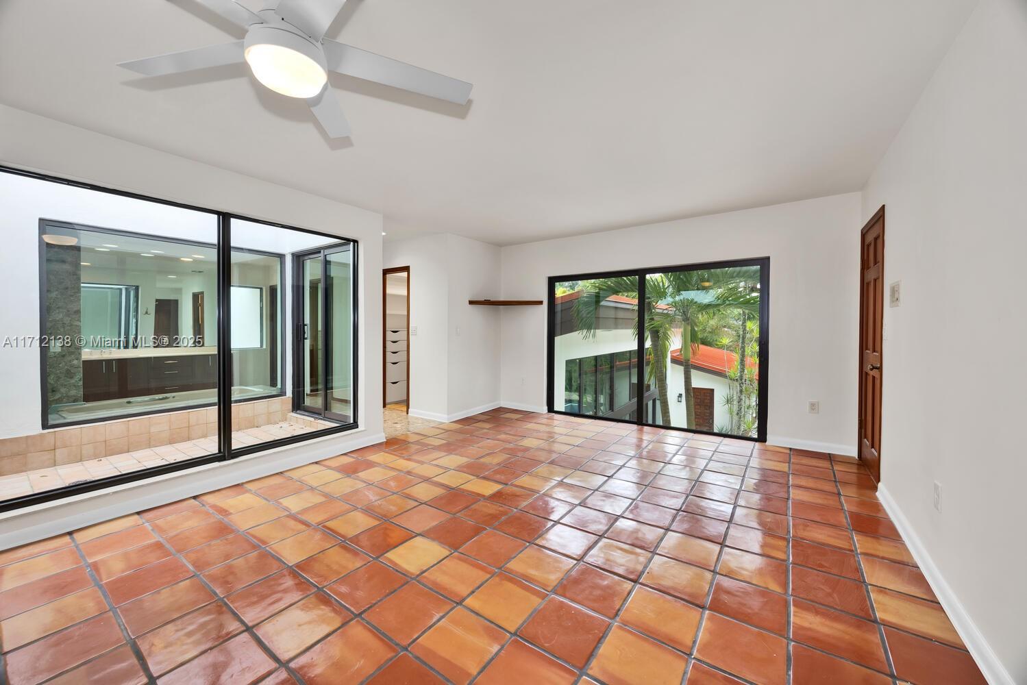 CATALINA PINES - Residential