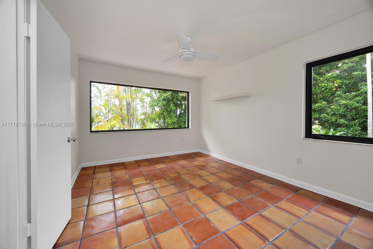 CATALINA PINES - Residential