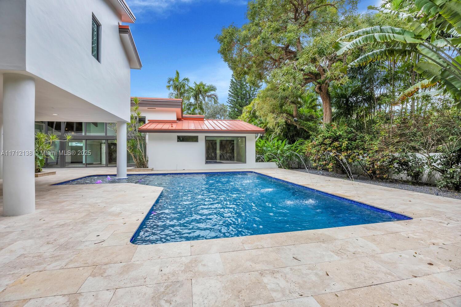 CATALINA PINES - Residential