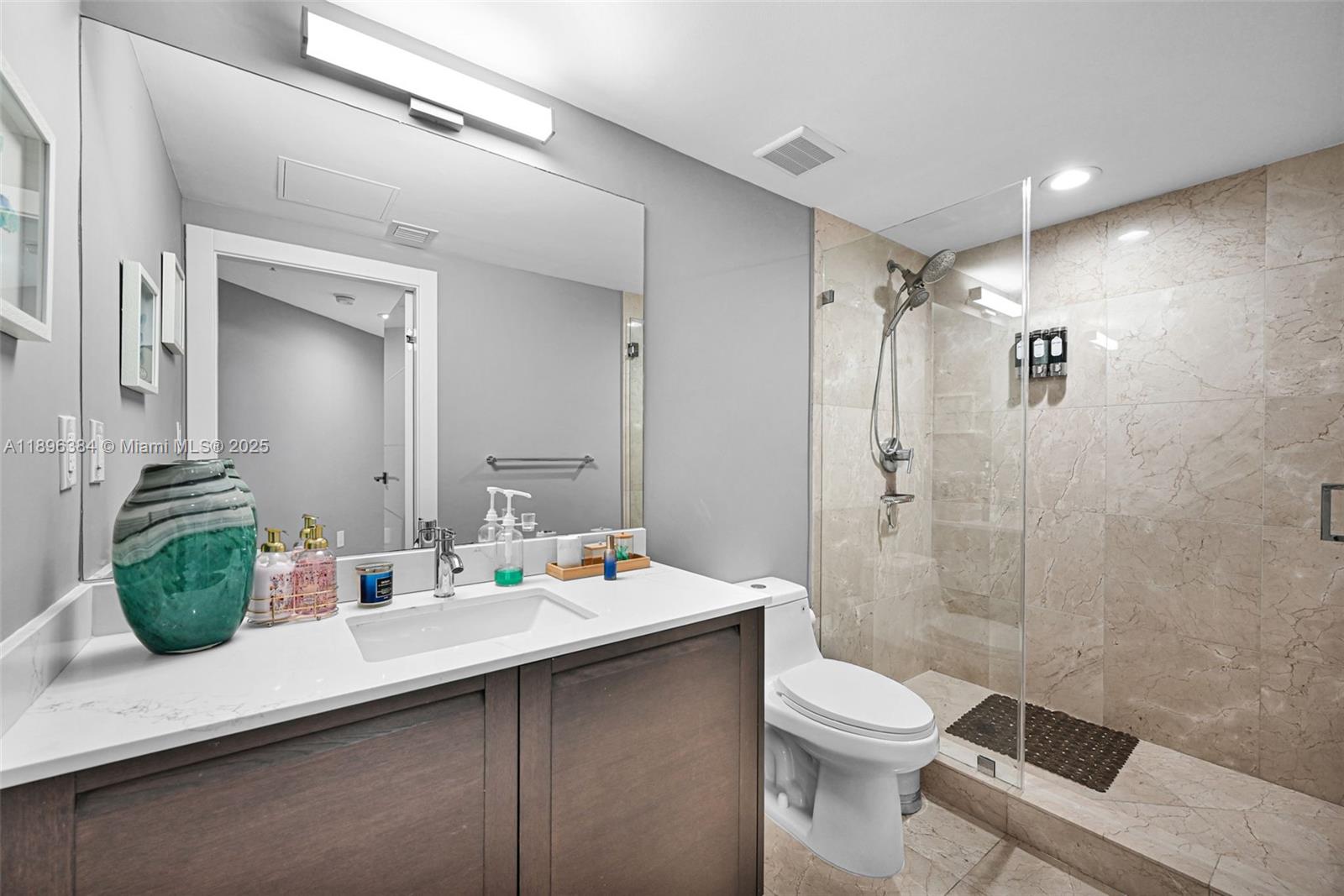 ST TROPEZ ON THE BAY III - Residential Lease