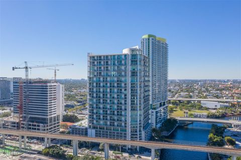 690 SW 1st Ct 1215 Miami FL 33130