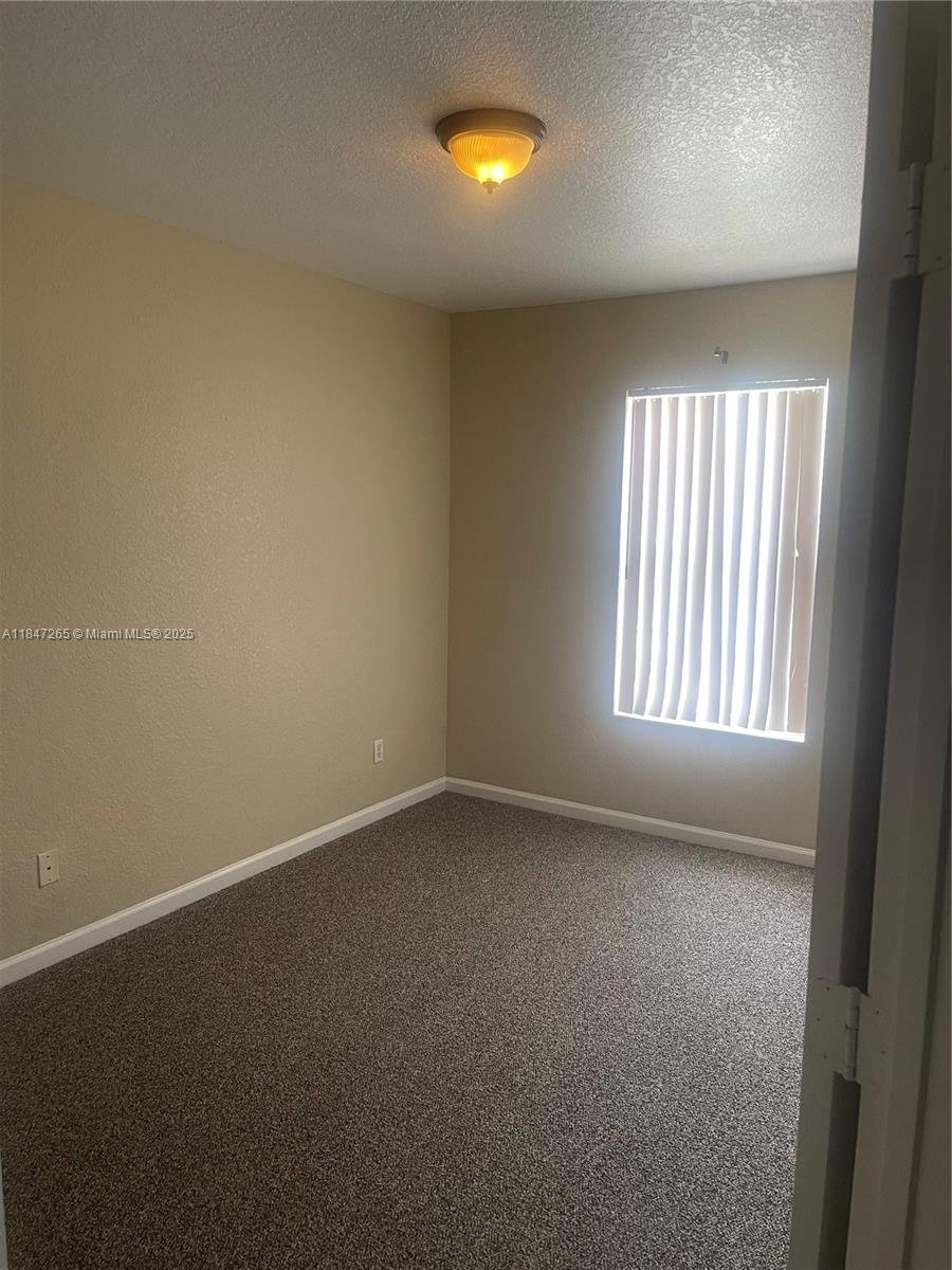 VERONA PALMS - Residential Lease