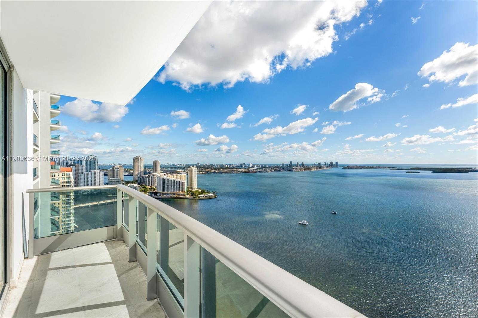 JADE BRICKELL RESIDENCES - Residential