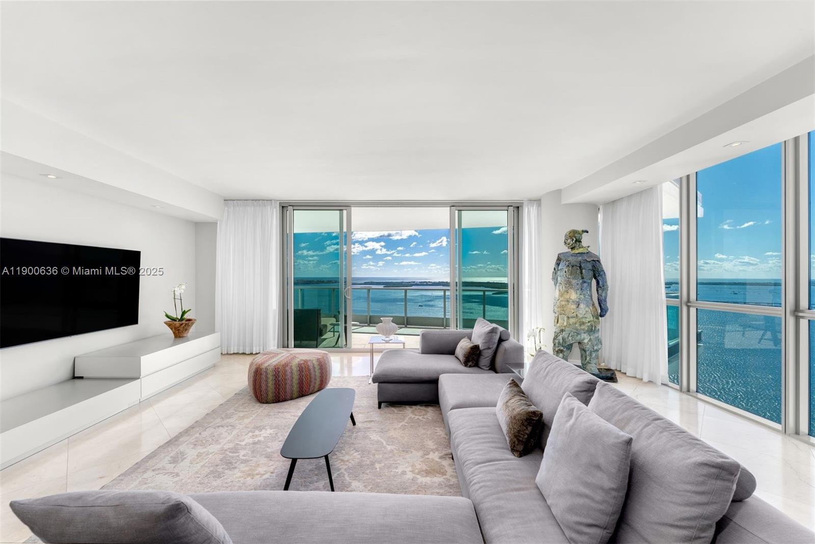 JADE BRICKELL RESIDENCES - Residential