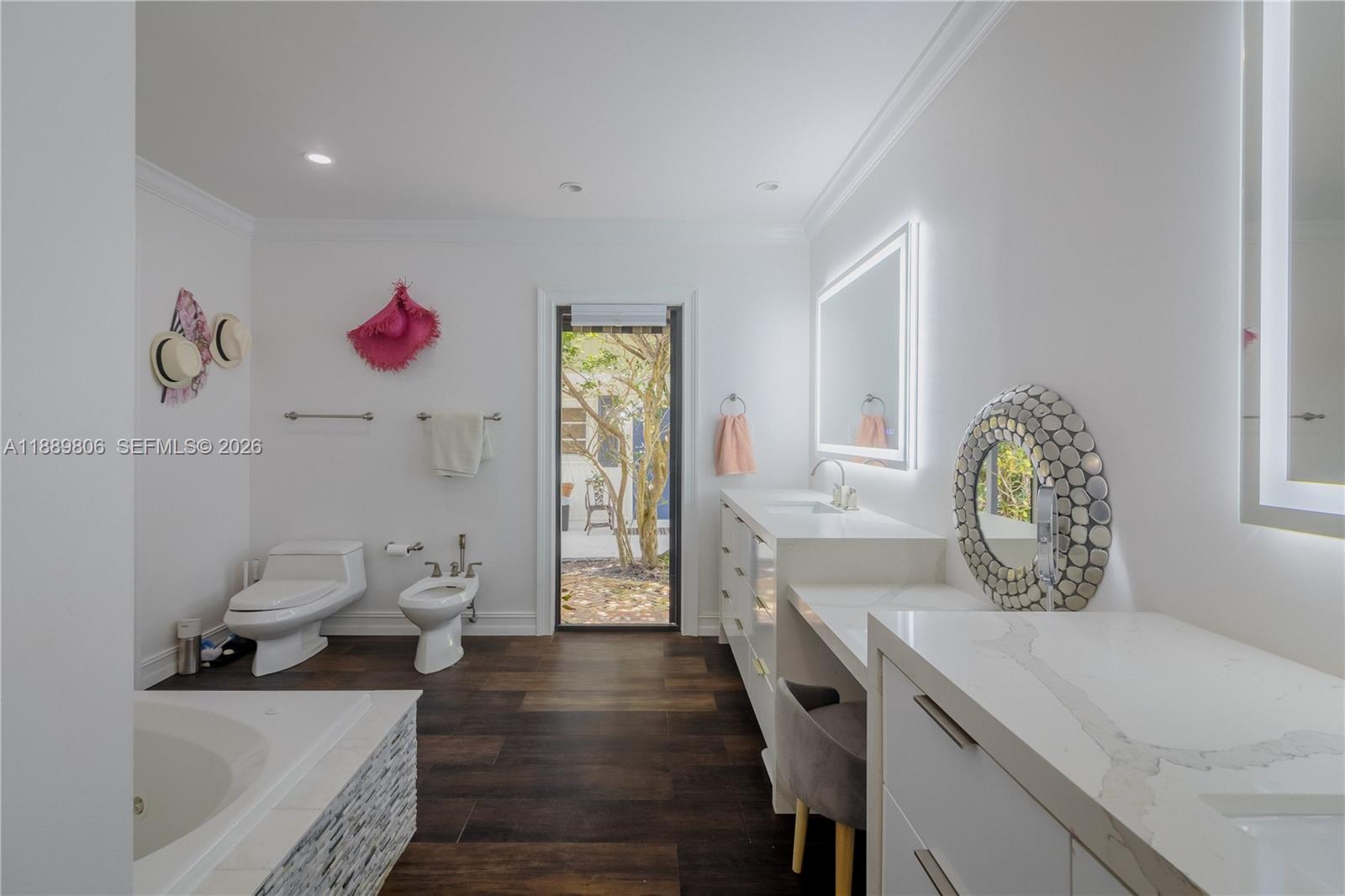 SUNSET VIEW - Residential