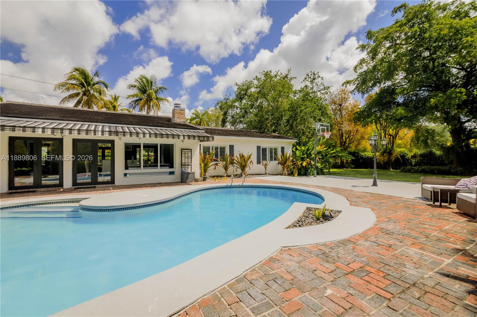 SUNSET VIEW - Residential