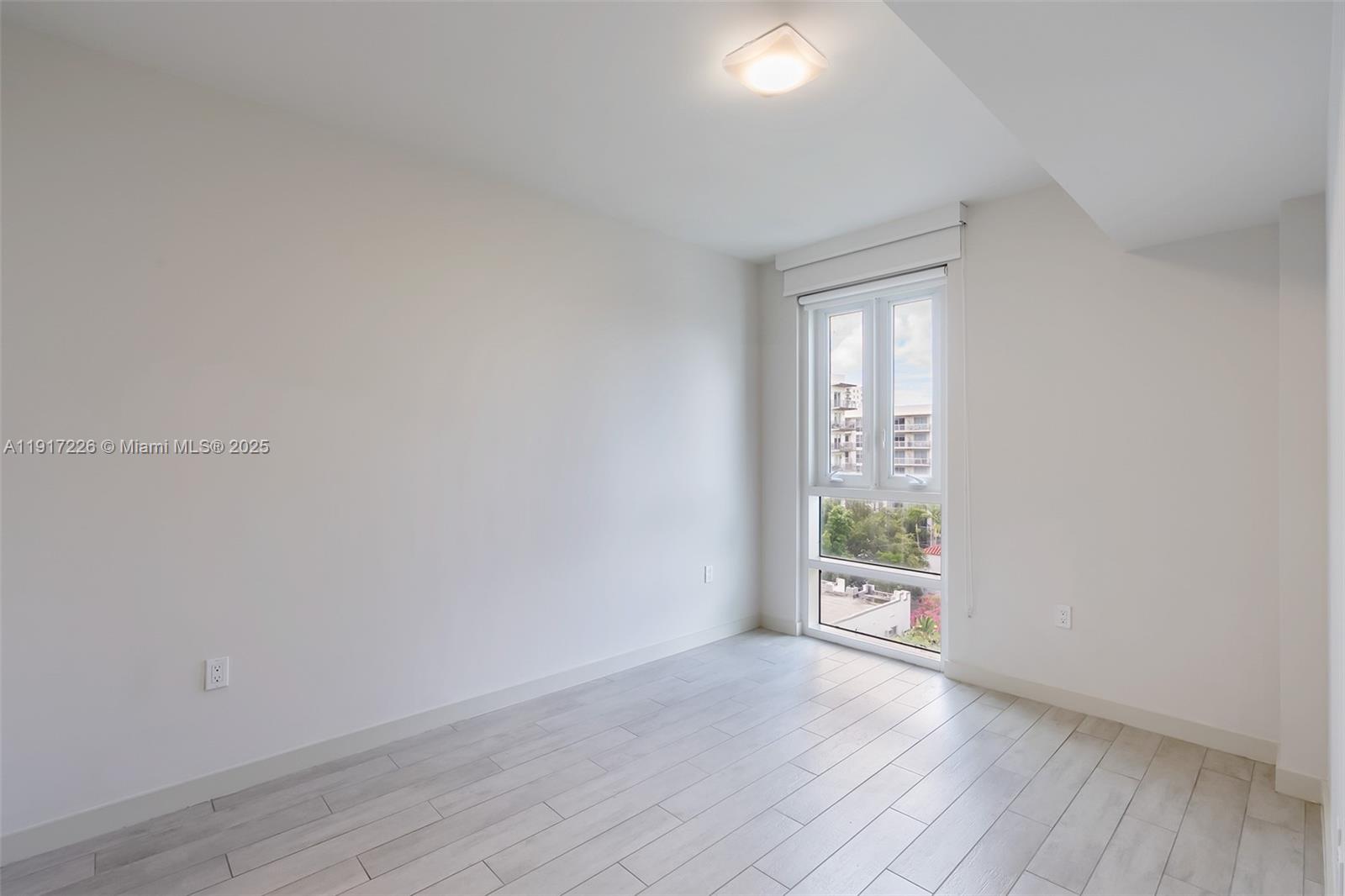 26 EDGEWATER CONDO - Residential Lease