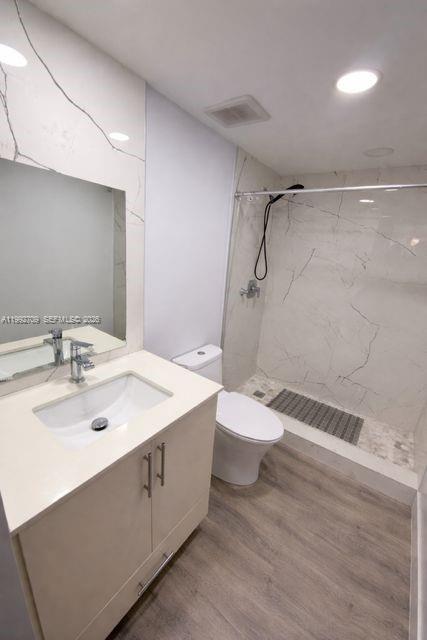 ST ANDREWS COURT CONDO - Residential