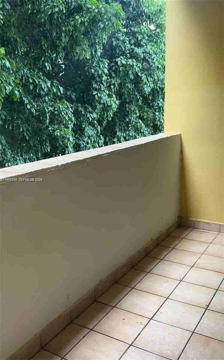 ST ANDREWS COURT CONDO - Residential