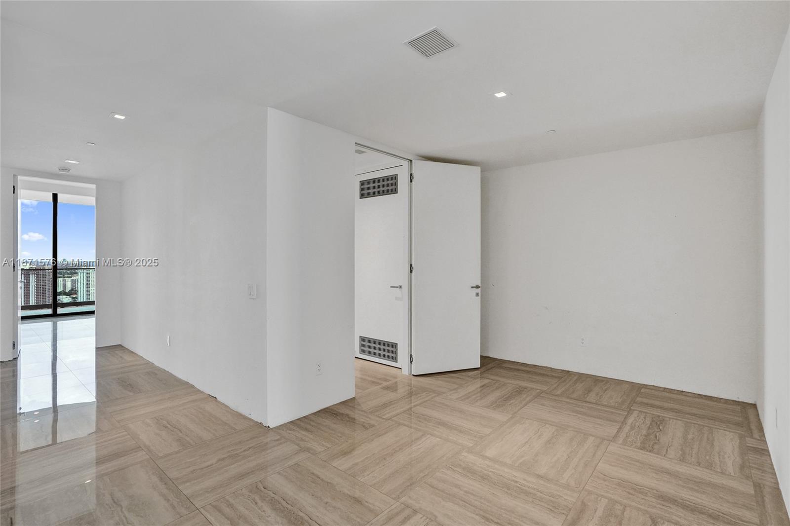 18975 COLLINS CONDO - Residential