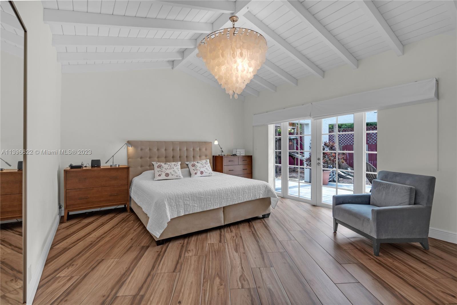 TROPICAL ISLE HOMES SUB - Residential