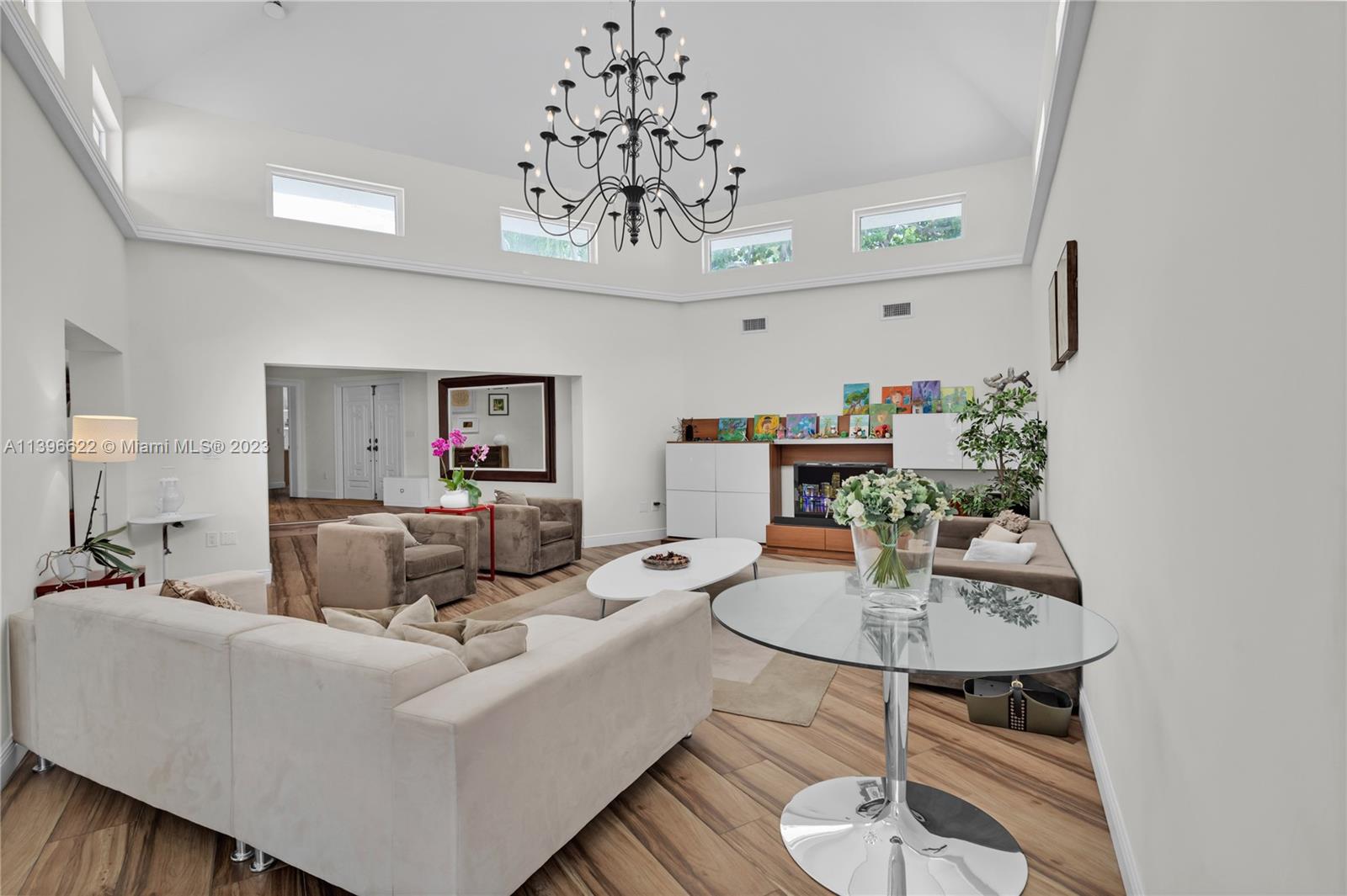 TROPICAL ISLE HOMES SUB - Residential